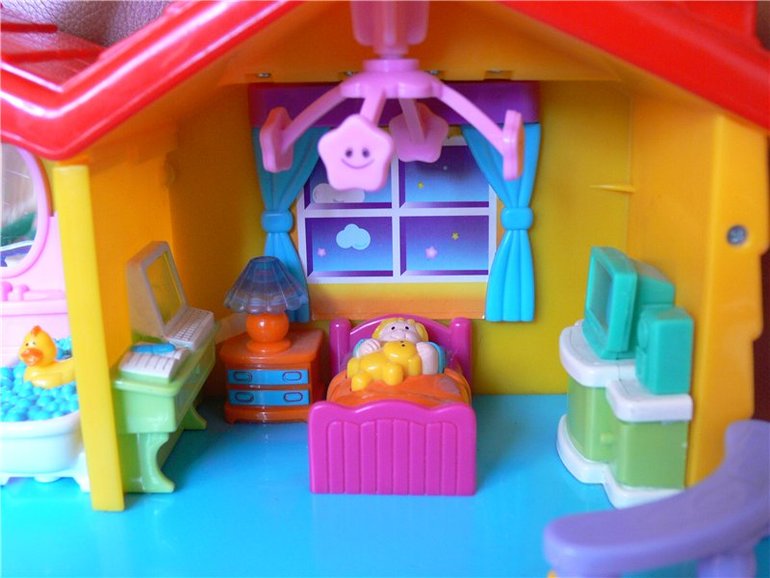 «Занимательный дом» Kiddieland.