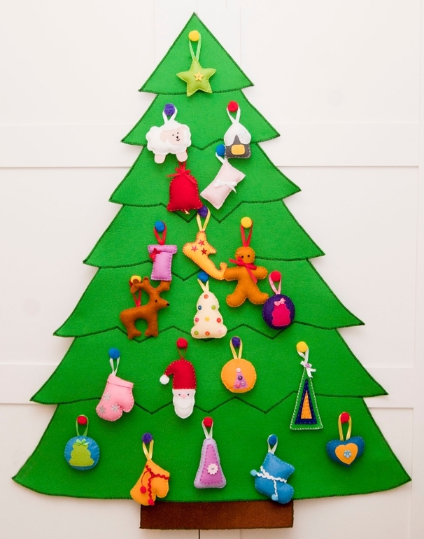 Буквы, игрушки, елки и другое