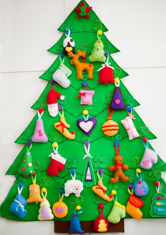 Буквы, игрушки, елки и другое