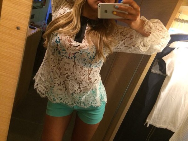 Жакет, шорты, блузка - в наличии, размеры - S, M.