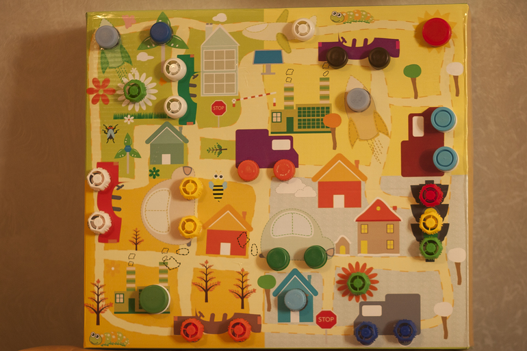 Короб с крышечками