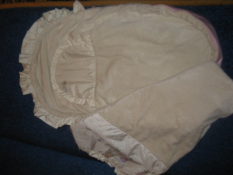 Конверты на выписку+ комбинезоны 0-3 мес