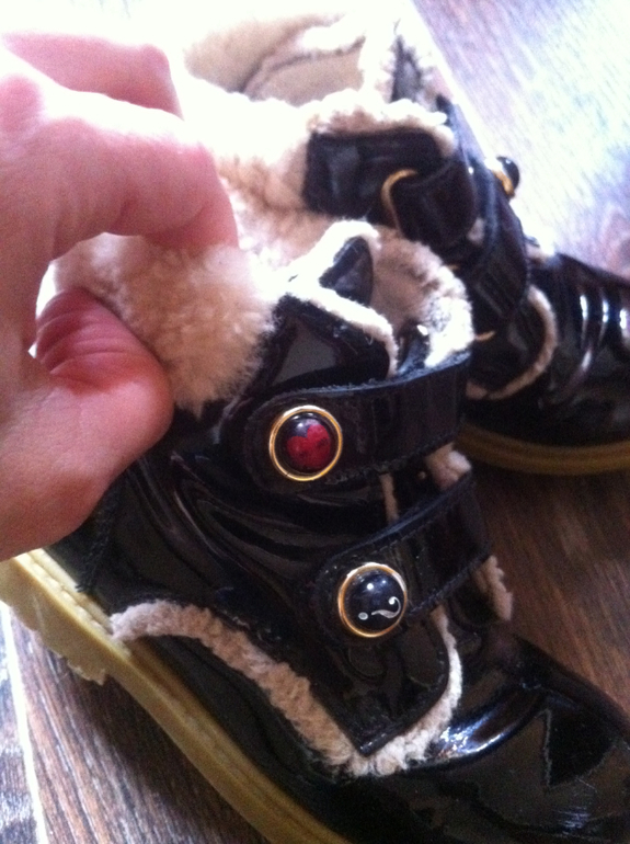 Ботинки MOSCHINO 26 размер за 2000 руб.