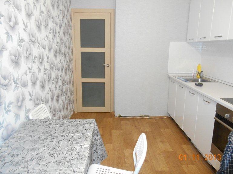 про шторы и пустую стену