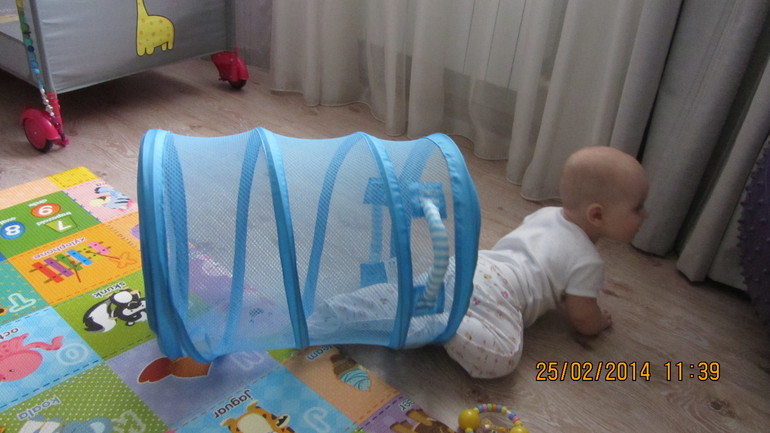 Когда ребенок поползет...