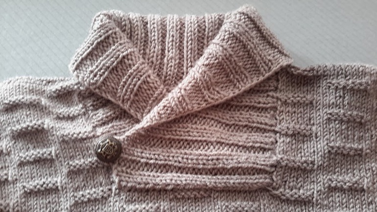 Весенний свитерок