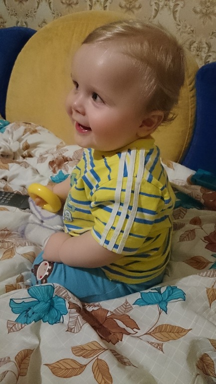 8 мес и 15 дней. Много фото под катом!)) МАМИН МУЖЧИНА!!!