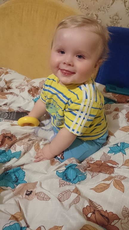 8 мес и 15 дней. Много фото под катом!)) МАМИН МУЖЧИНА!!!