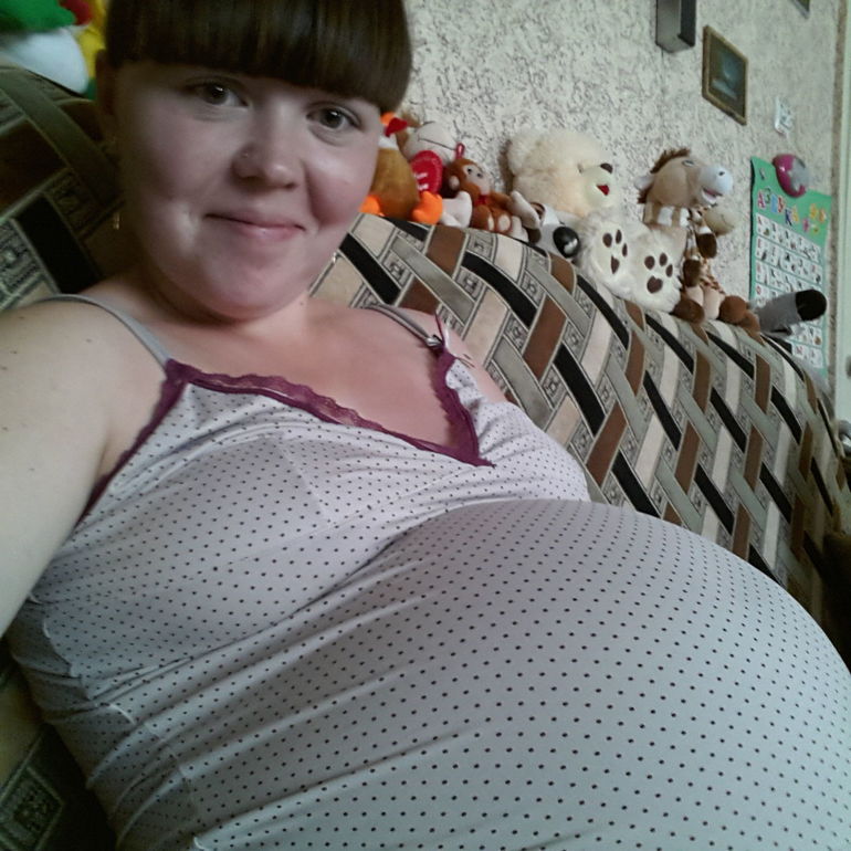 Еще немножко еще чучуть!!!!Нам ровно 37 неделик!!!!))))