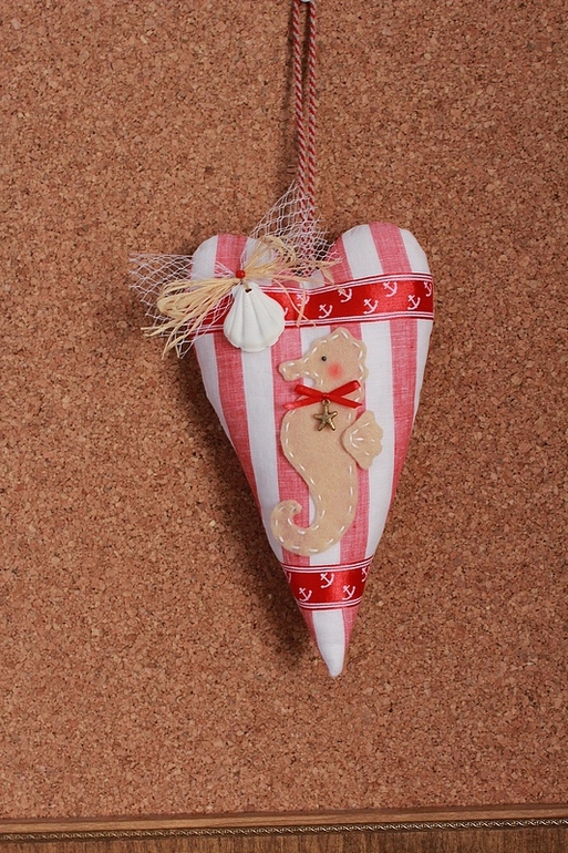 Декор в морском стиле для детской комнаты.