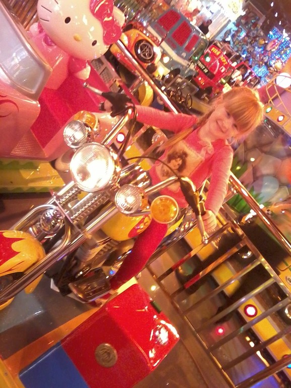 Девочки мои))