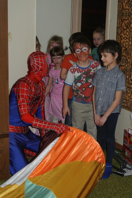 А у нас в квартире... Человек-паук!