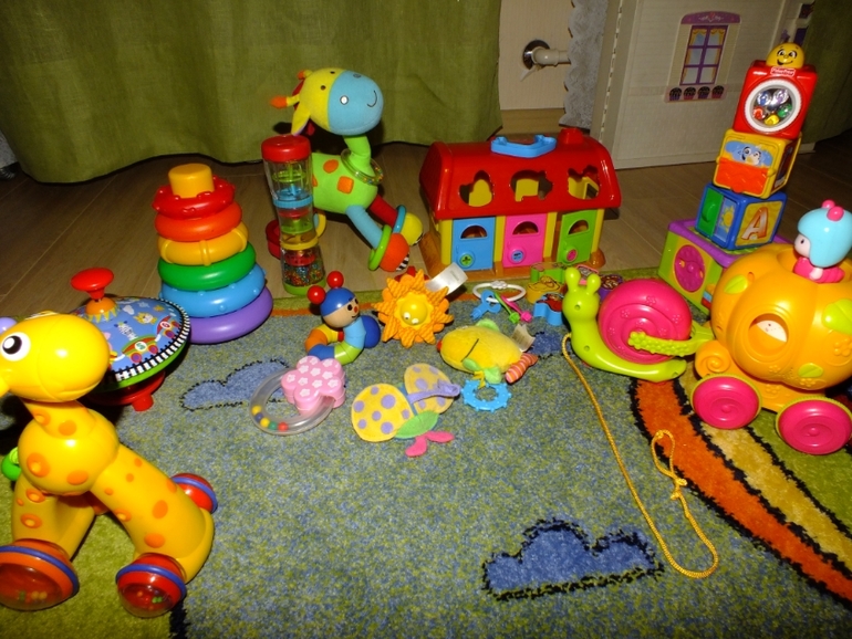 Распродаем игрушки