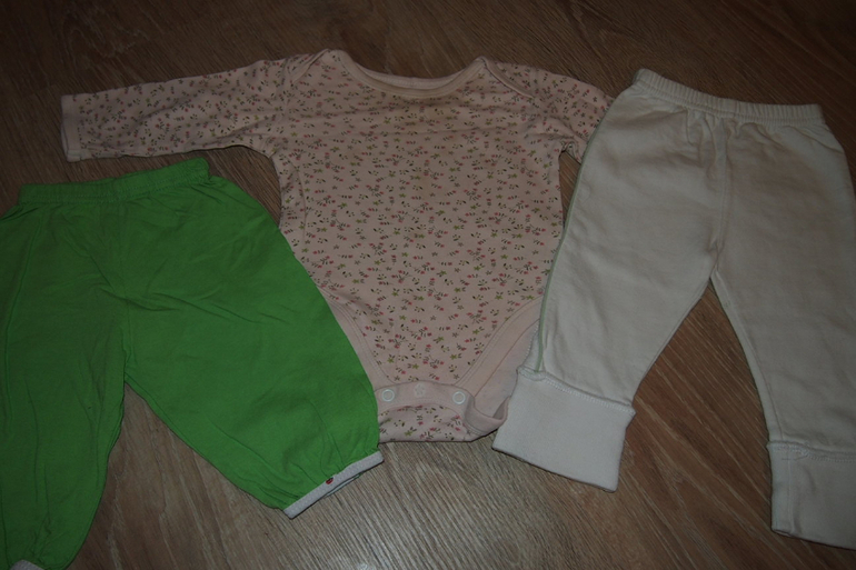 для девочки от рождения до 1,5 годика все сезоны