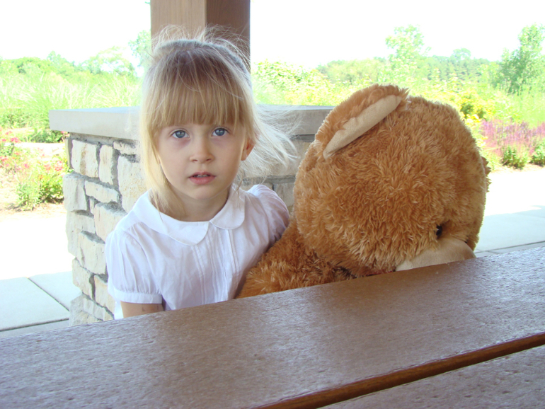 Забава и медведь.