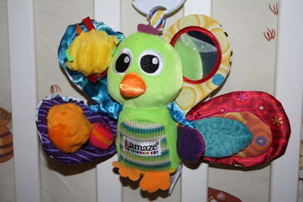 Развивающие игрушки Lamaze, PlayGro, Skip Hop, Tiny Love; и другие аксессуары для ваших малышей