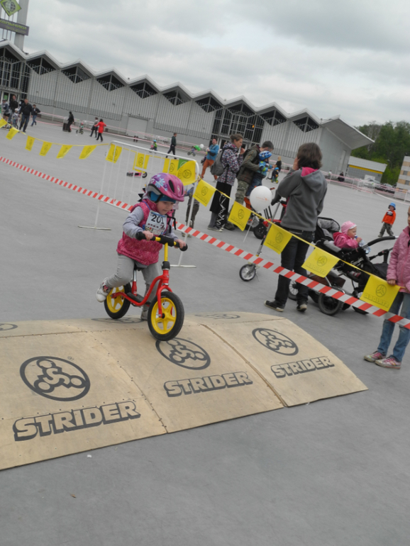 Весенняя беловелогонка в Сокольниках