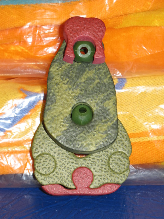 3D-пазл или мягкий конструктор из EVA материала.