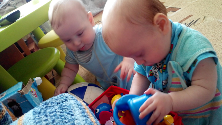 А Нам седьмой месяц пошел!