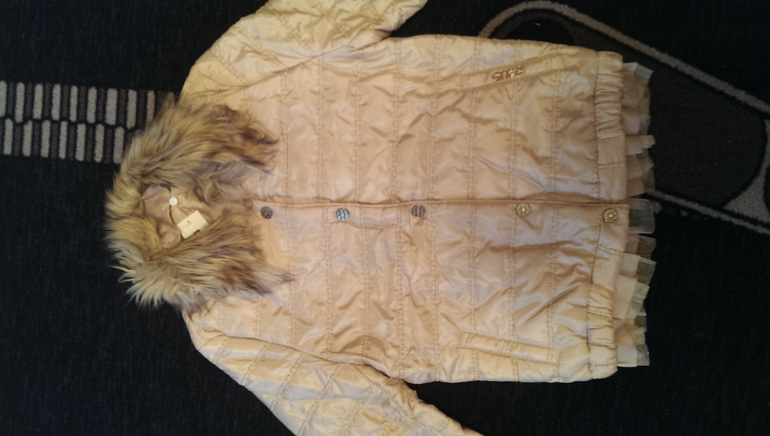 Оригинальные фото. Нежно-бежевая, женственная курточка.