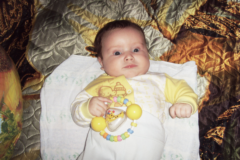 Грудничок 10 месяцев. 10 месячный малыш. Детки 10 месяцев. Фото 10 месяцев ребенку. 10 месяцев доченьке.