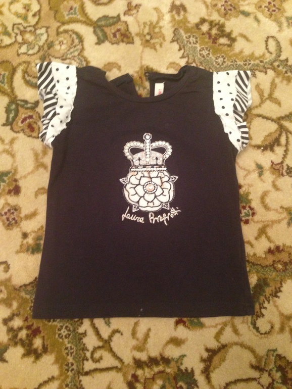 Футболочки на девочку!!!!!распродажа!!!Laura Biagiotti синяя 9-12 мес....розовая 1,-1,5 ..цена 1800