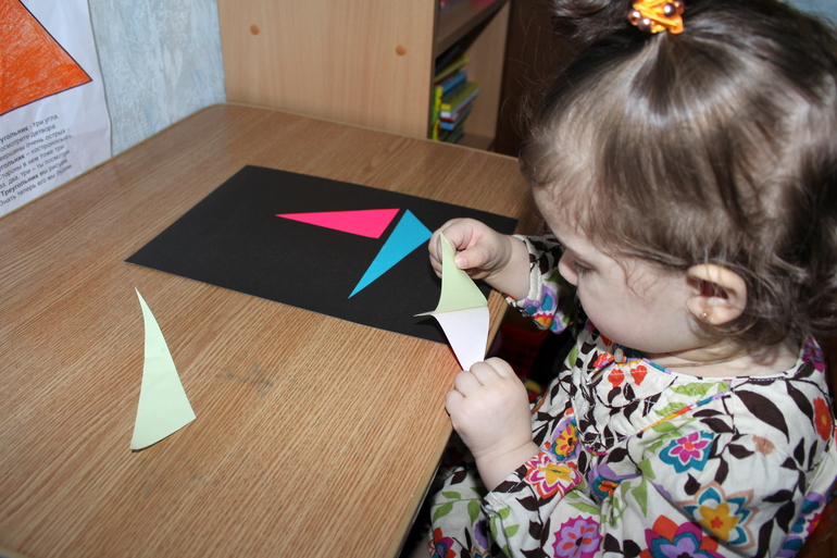 Тематическая неделя Фигуры. День второй -ТРЕУГОЛЬНИК!!!