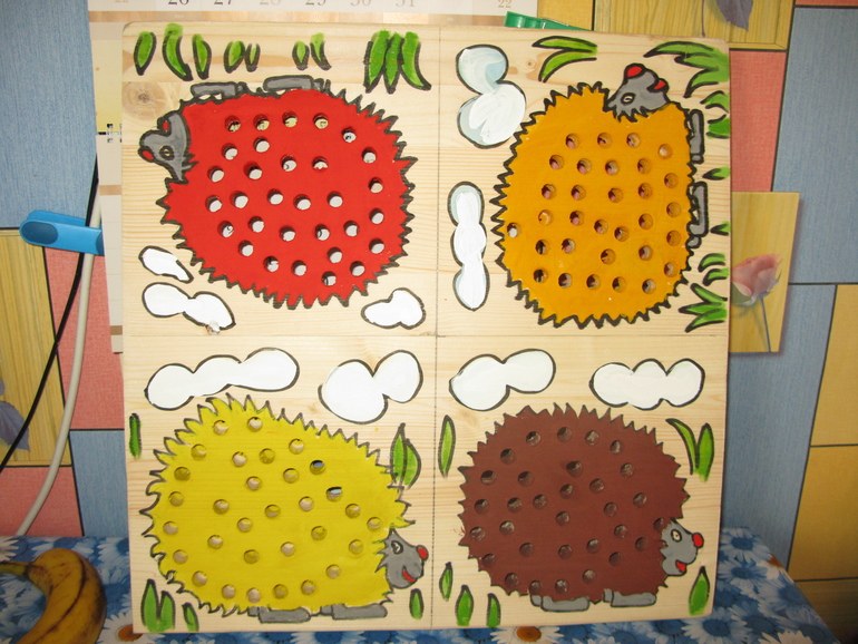 Играем в гаражи и ежиков