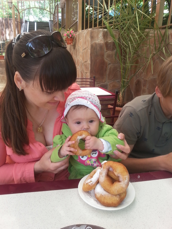 Нам сегодня маленький юбилей-6 месяцев))