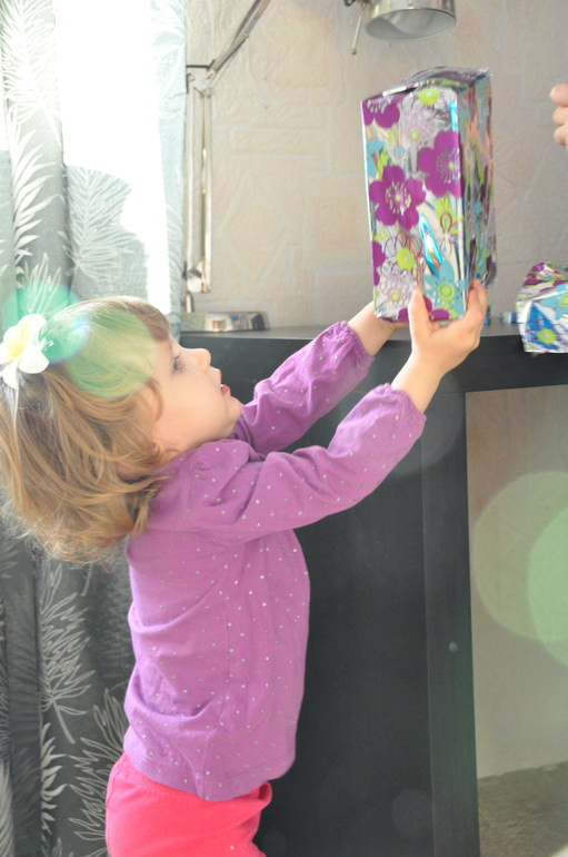 А вот и наш подарок)