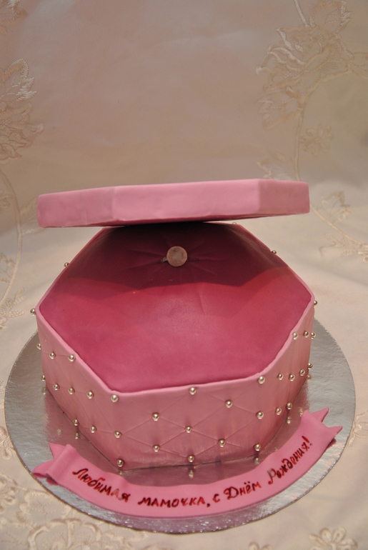 Шкатулка с кольцом