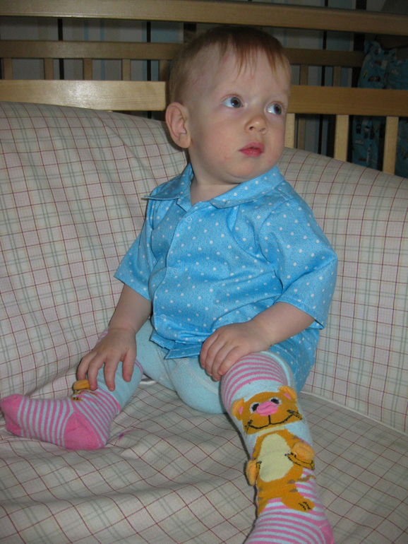 голубая в горошек