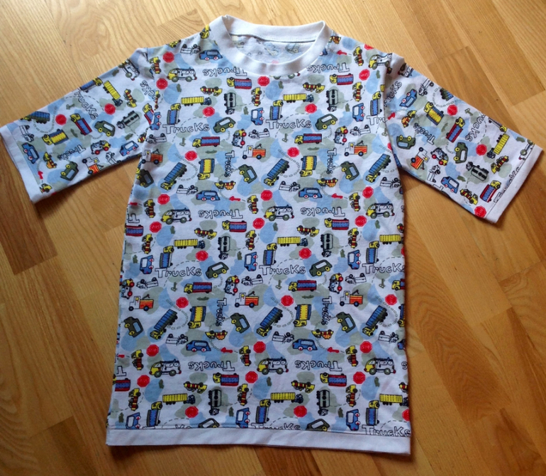 Первые футболочки для сына
