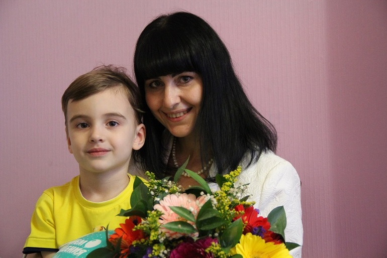 Артему 5 лет,наш день рождения