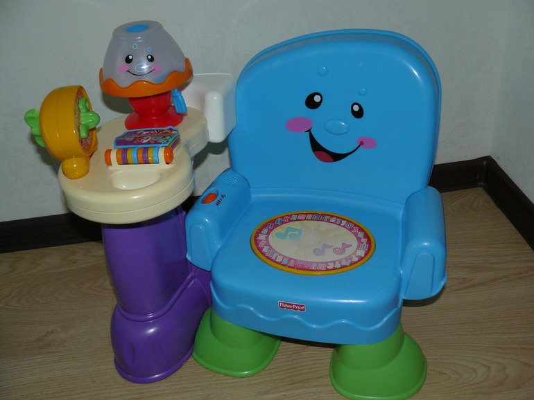 Столик Fisher Price и Музыкальное кресло Fisher Price