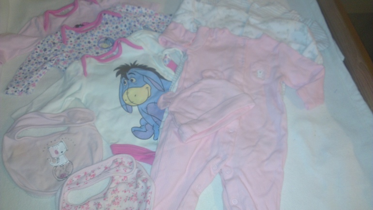 Отдам одежки для млышей 0-9 мес.