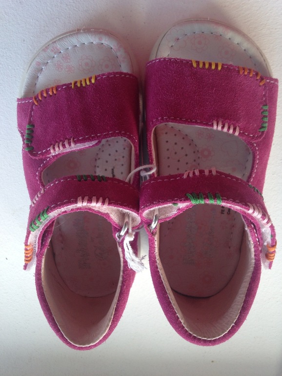 Новый босоножки Naturino Falcotto 23 размер 1900