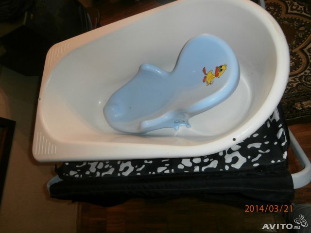 Отдам ванночку с горкой. м. пионерская