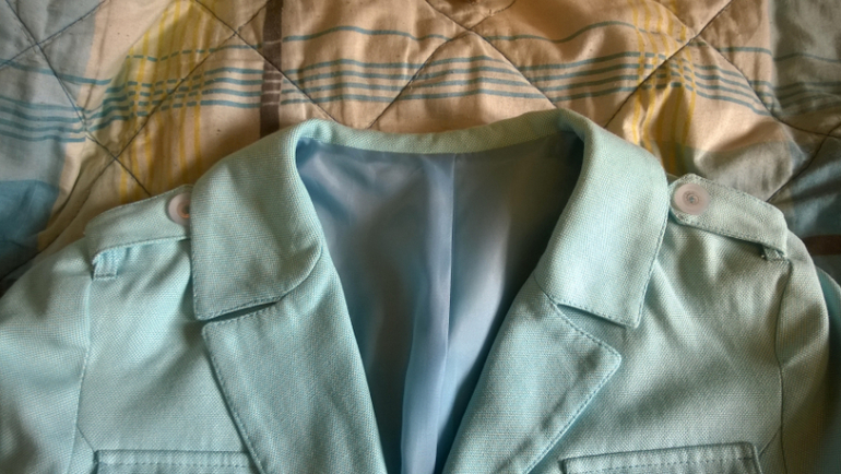 Костюмы, брюки, платья