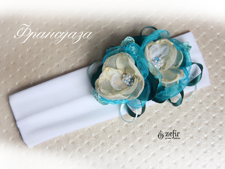 В  наличии. Новые от 23,04. Броши, ободки, повязки с  цветами  из ткани  ручной работы!