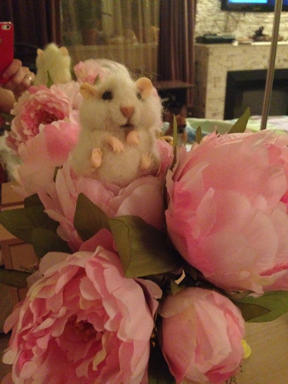 Мои хомячки из шерсти и полимерной глины:)