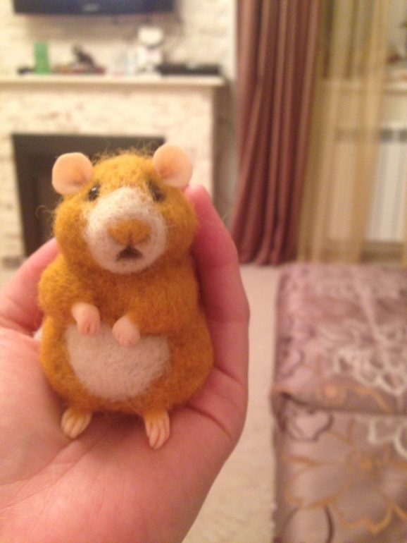 Мои хомячки из шерсти и полимерной глины:)