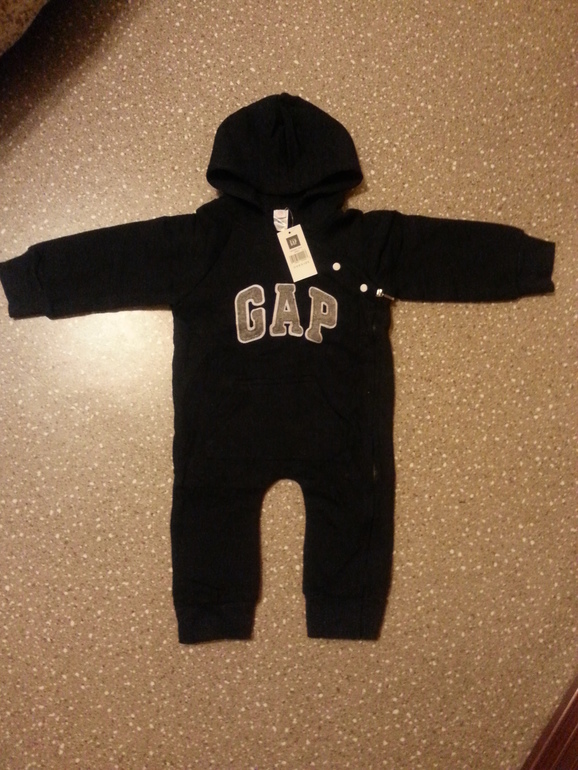 Новый комбез GAP 900р. + подарок