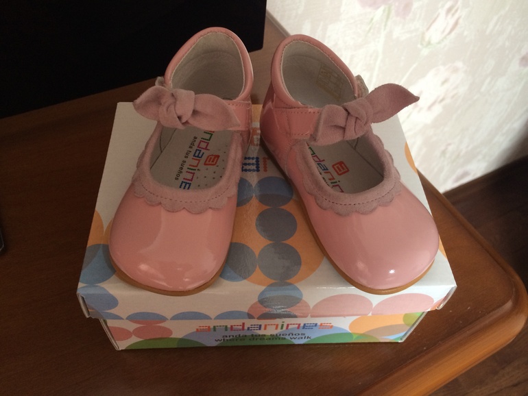 Лаковые туфельки Andanines