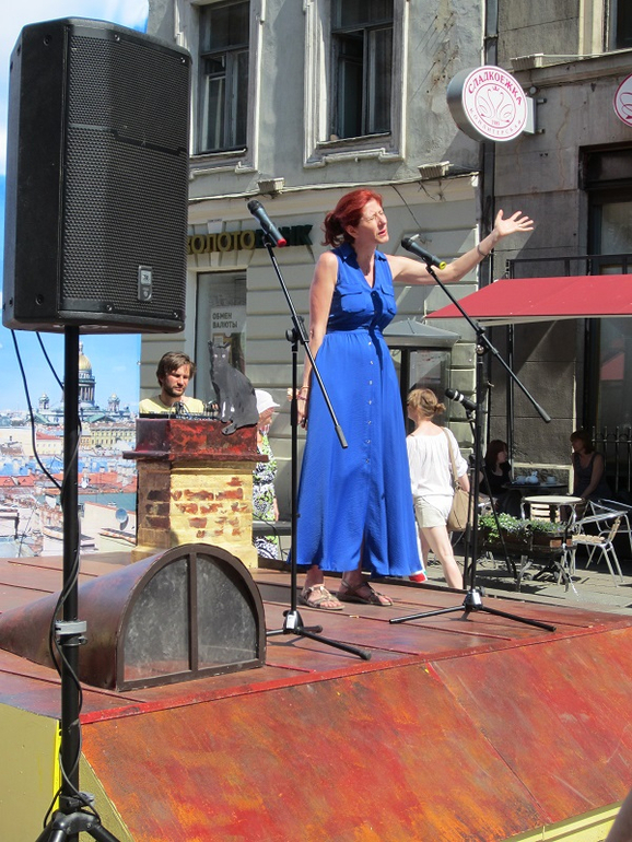 Книжный салон. День второй.