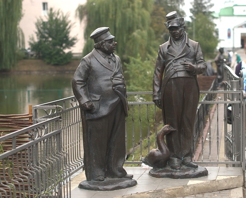 Со страниц любимых книг в бронзу и гранит - 10