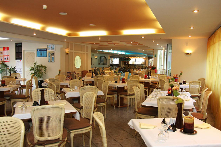 Греция, Крит. Kalyves Beach 4*.