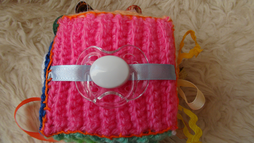 Вязанные развивающие кубики