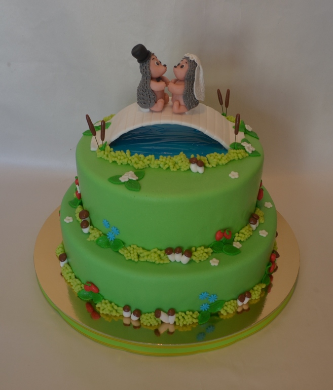 Свадебный с ежиками.